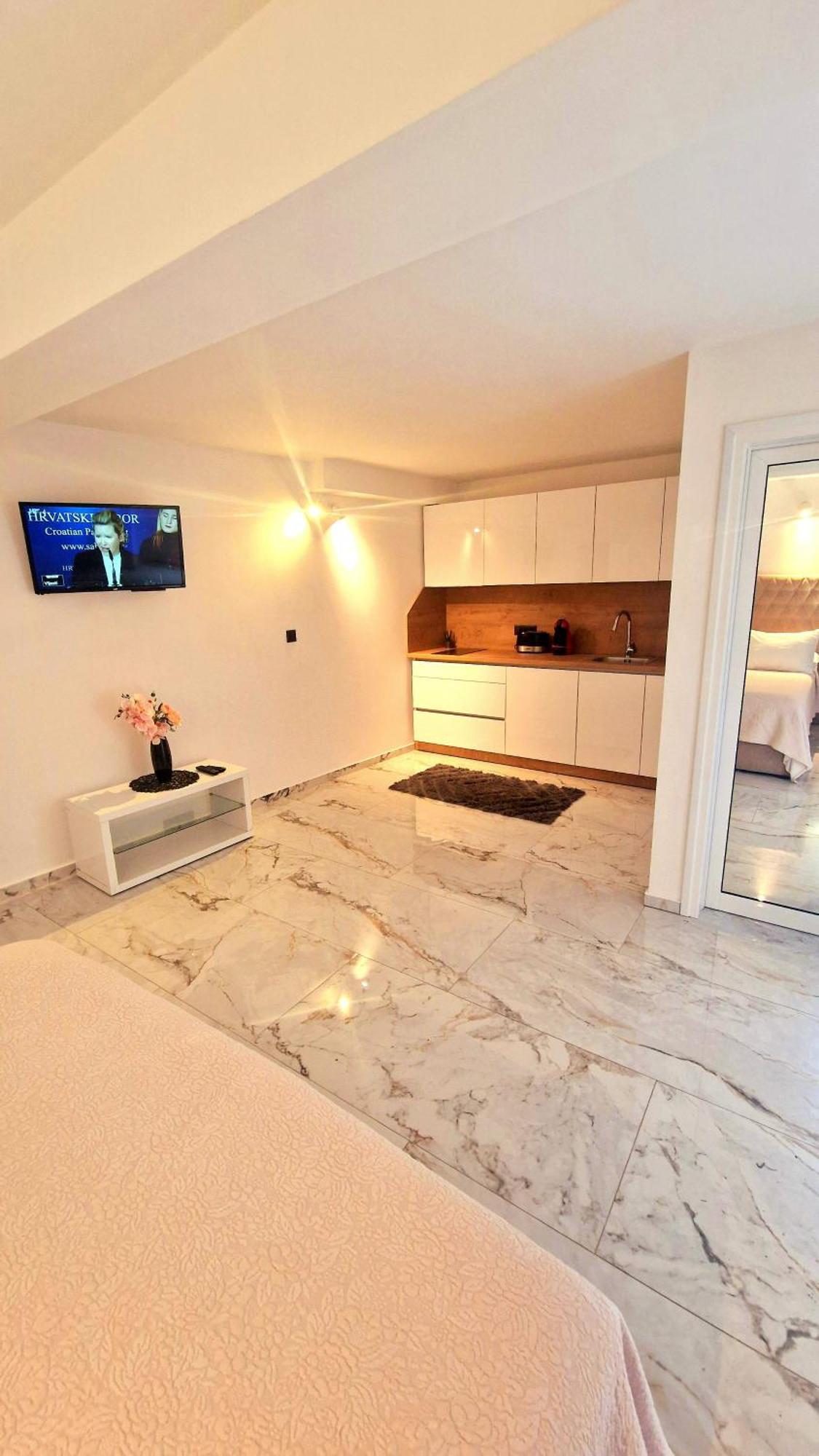 Apartments Ante フヴァル エクステリア 写真